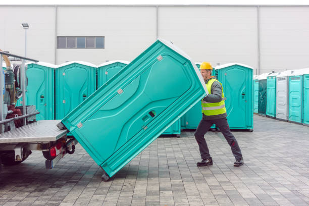 Portable Toilet Options We Offer in Daisetta, TX